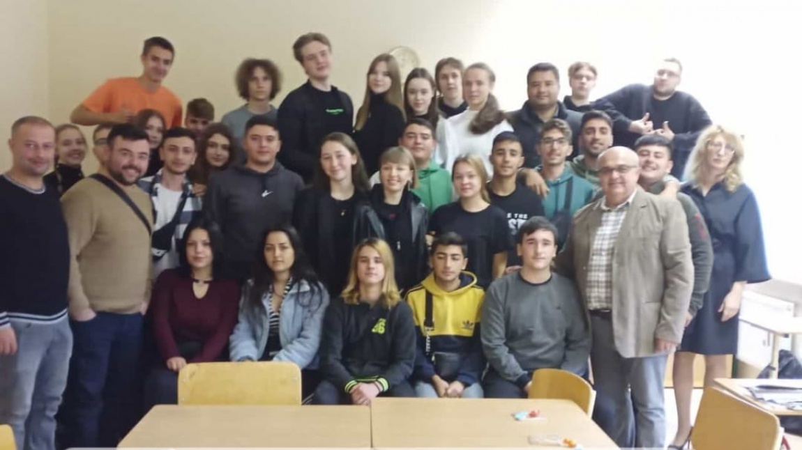 Letonya Proje Ekibimiz Polonya Fen Lisesini Ziyaret etti.